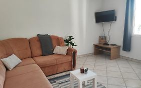 Apartments And Rooms Batos
